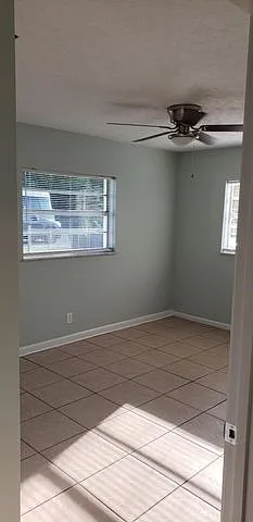 802 N Lake Dr #B — Photo 4