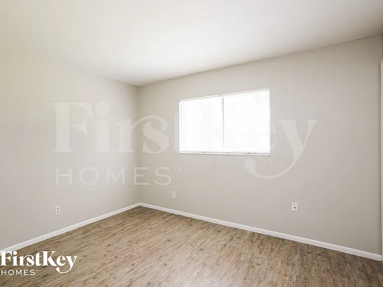 603 Wildwood Pkwy — Photo 12