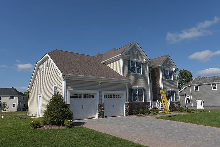 2nd image of 29 Liam Place
