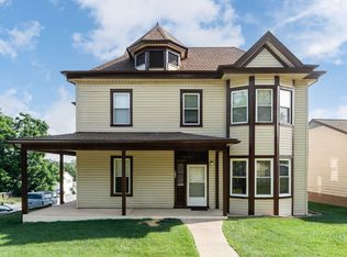 1301 4th St APT 2, Waynesboro, VA 22980