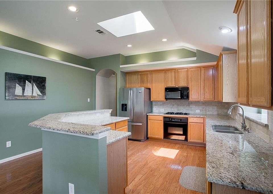 1st image of 5521 Buckskin Dr