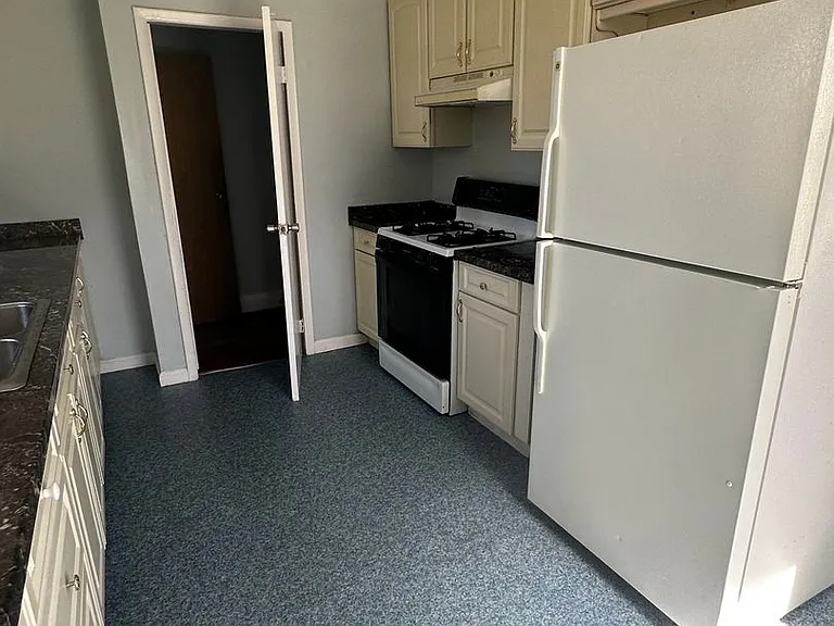 5885 Cable Ave — Photo 3
