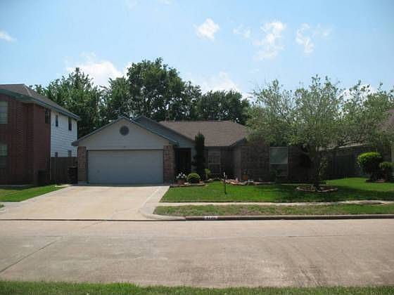 1st image of 8135 Log Hollow Dr