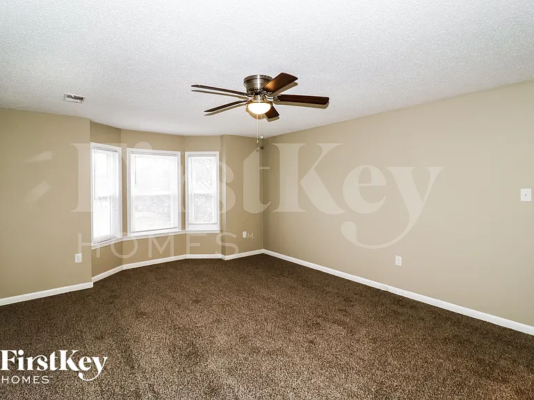8117 S Regis Pl — Photo 11