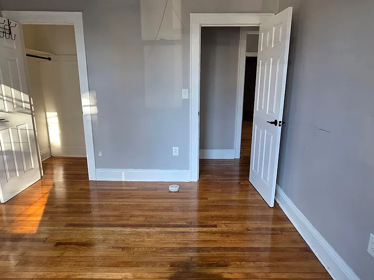 45 Linden St #1 — Photo 5