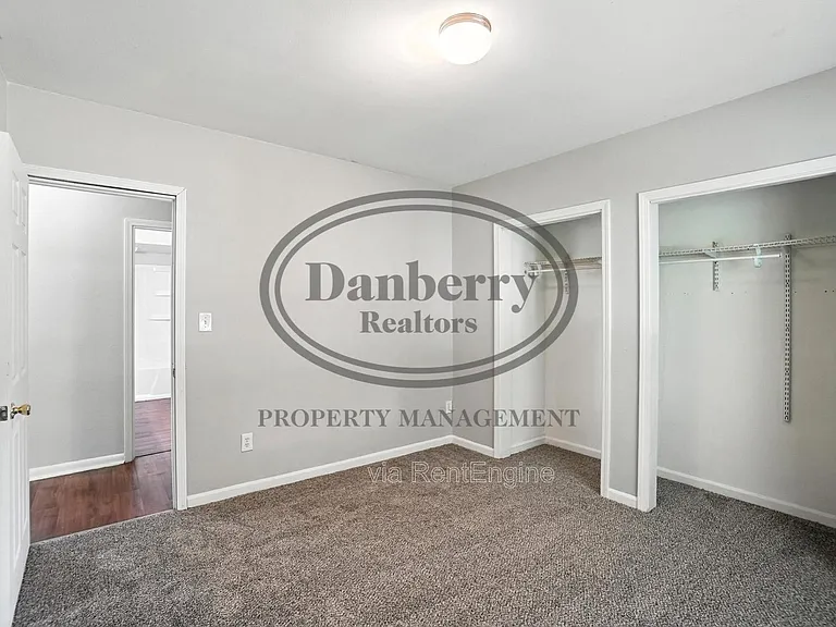 822 Searles Rd — Photo 24