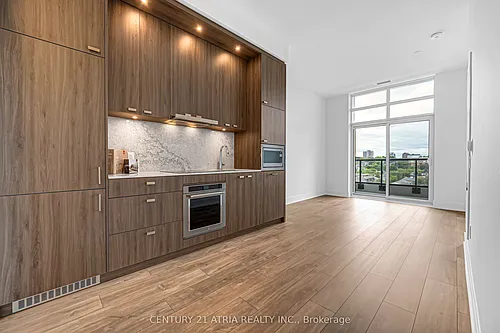 858 Dupont St #Penthouse 19 Photo 1 858 Dupont St #Penthouse 19 Photo 1