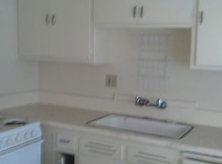 19170 Us Highway 18 APT 2, Apple Valley, CA 92307