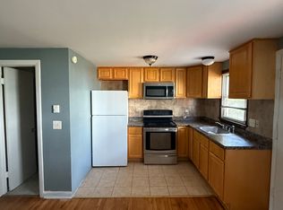 66 Clinton Ave #B, New Haven, CT 06513