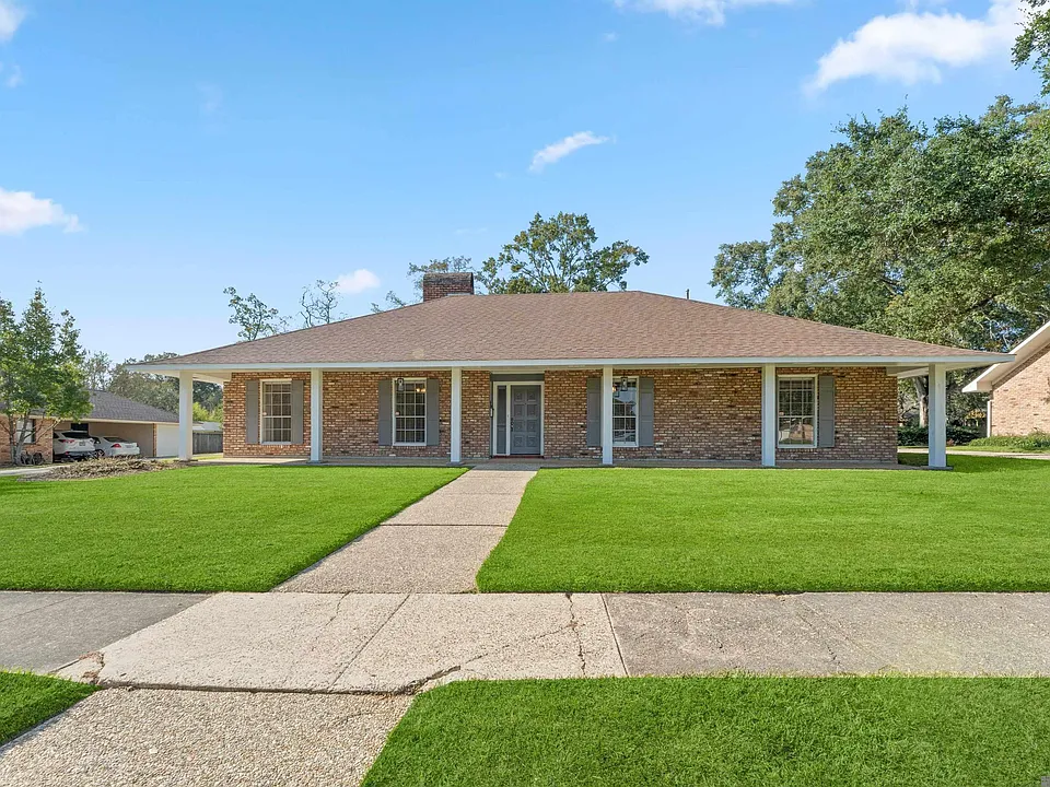 685 Daventry Dr