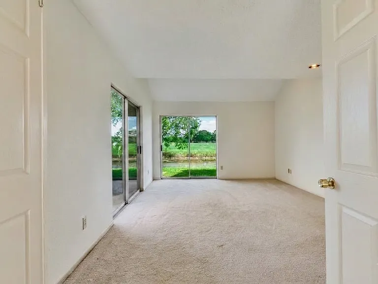 1811 Veranda Dr — Photo 15