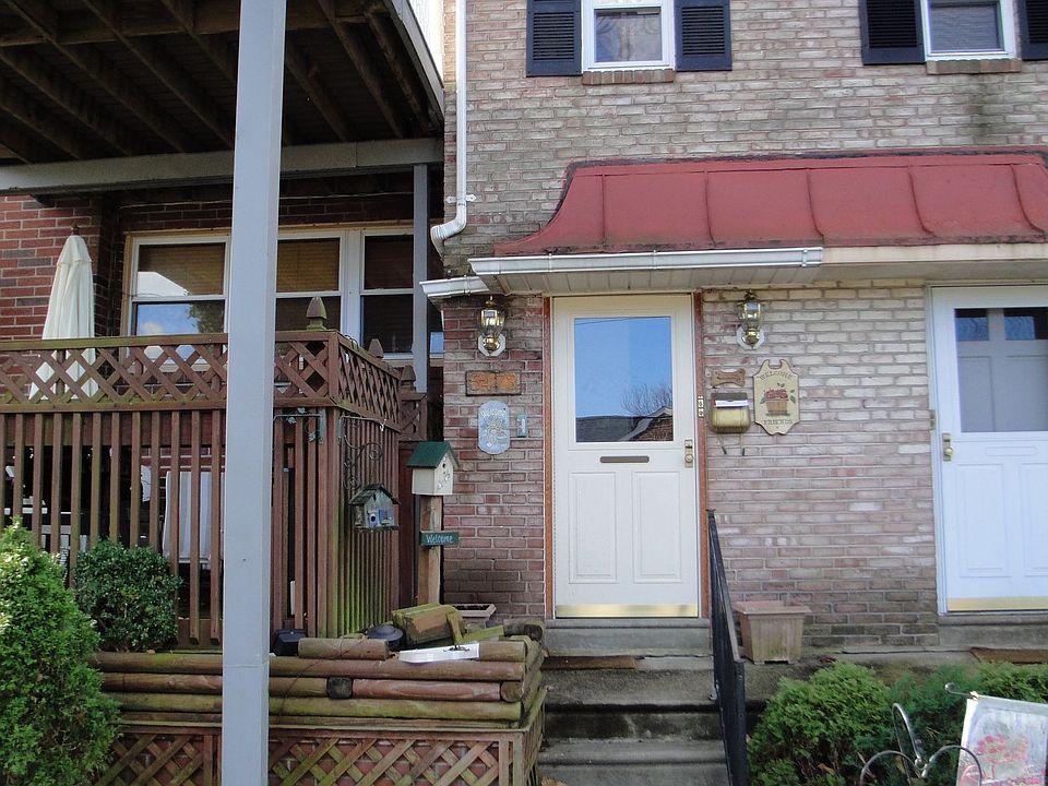 front of houde