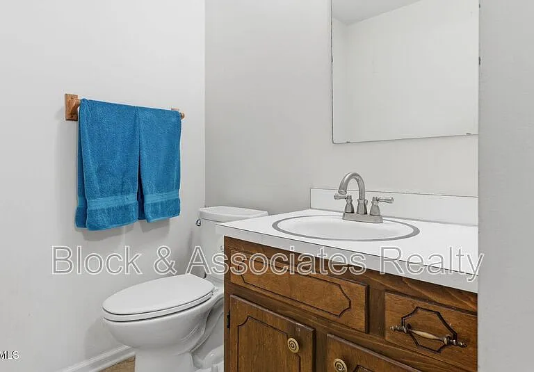 1200 Boxwood Ln — Photo 19