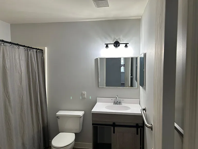 1127 S Lake Dr #208 — Photo 23