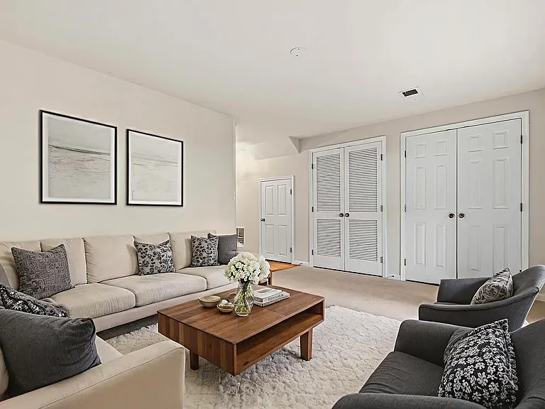 5526 Sacramento Mews Pl — Photo 10