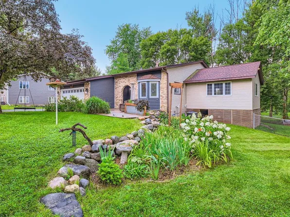 533 1st St NW, Saint Michael, MN 55376