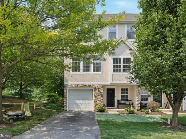 2721 Fynamore Ln, Downingtown, PA 19335