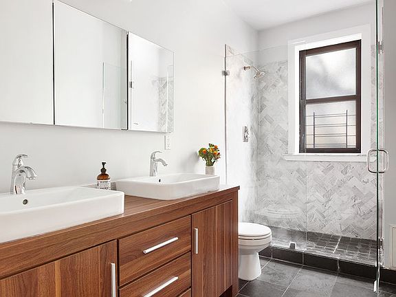 5th image of 882 Union St APT 2C