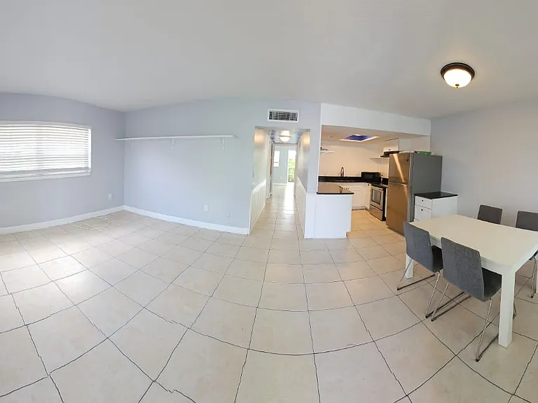 Avanda Ct — Photo 2