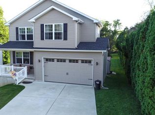 835 Locust St N, Catasauqua Bor, PA 18032