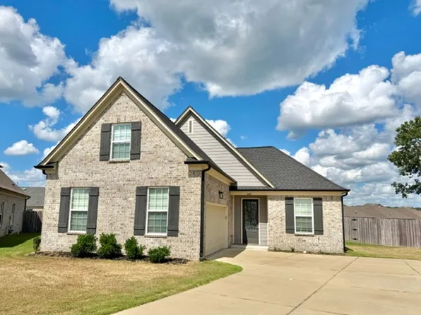 5440 Lakeside Cv, Walls, MS 38680