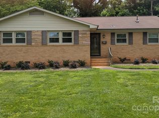 3813 Woodgreen Ter, Charlotte, NC 28205