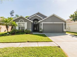 5720 Hawklake Rd, Lithia, FL 33547