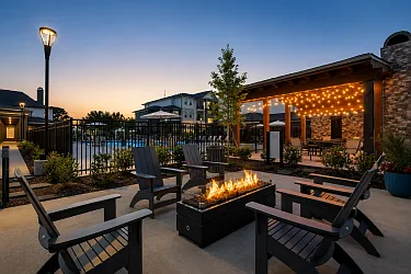 Clear Creek Springdale Apartments — Photo 41
