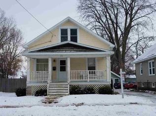 637 W 4th Ave, Oshkosh, WI 54902