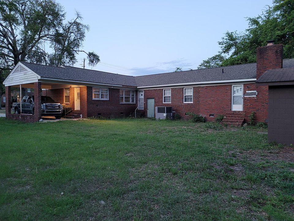 2nd image of 318 Carn St