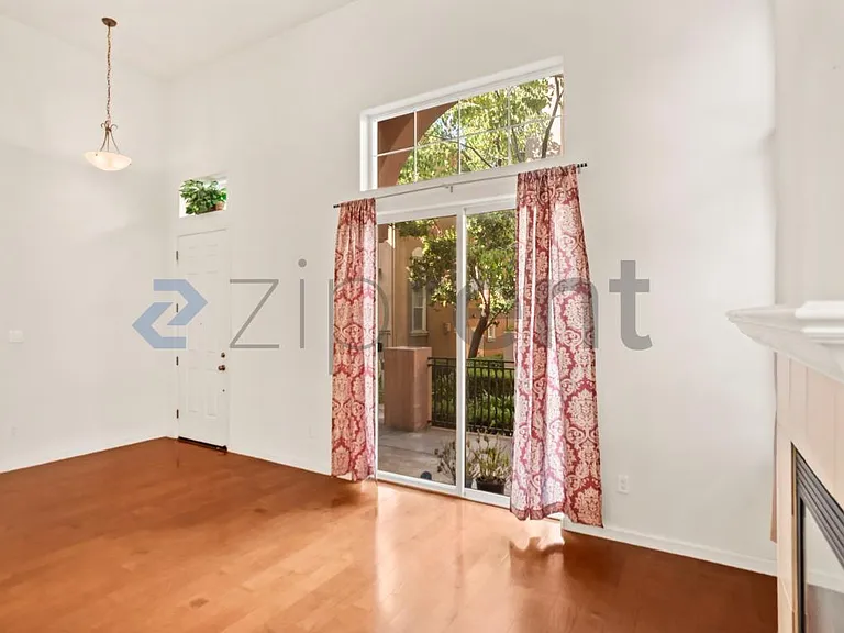 4541 Laird Cir — Photo 8