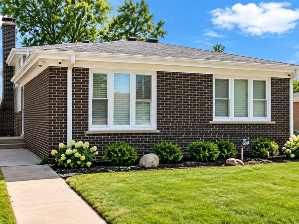 589 Superior Ave, Calumet City, IL 60409