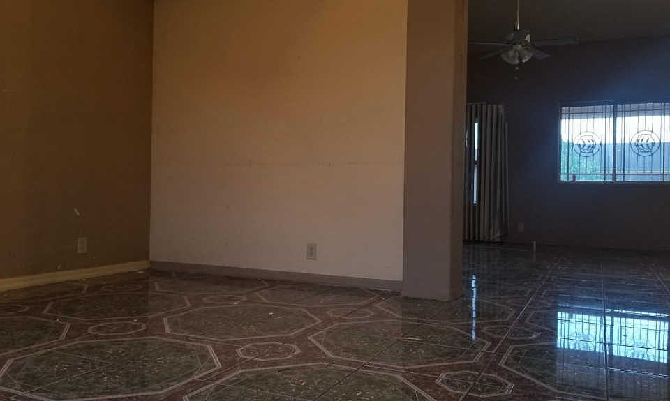 1st image of 7404 W Reade Ave