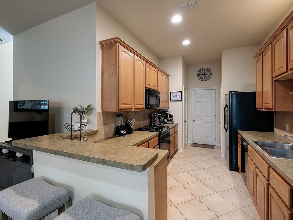 Tribute at the Rim - 19 Reviews, San Antonio, TX Apartments for Rent