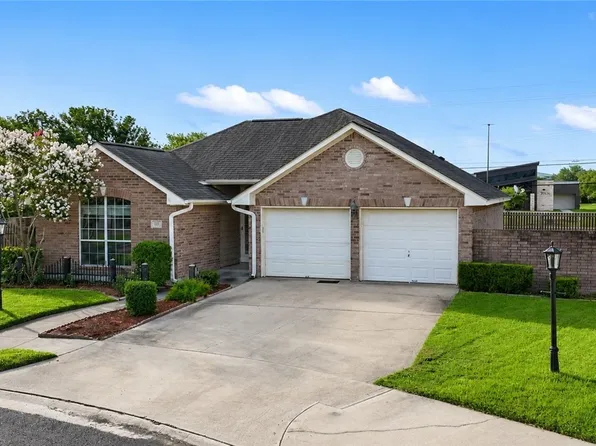 127 Tradewind Dr, Victoria, TX 77904