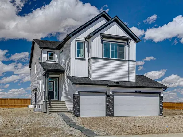436 S Bridgeport Gln, Chestermere, AB T1X 3E1