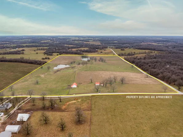7453 N State Highway V, Ash Grove, MO 65604