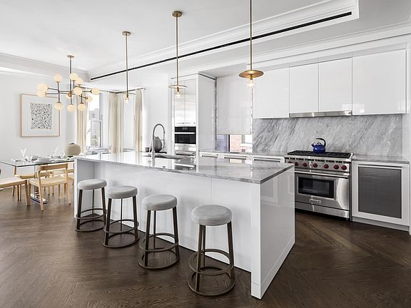 2nd image of 344 W 72nd St APT 908