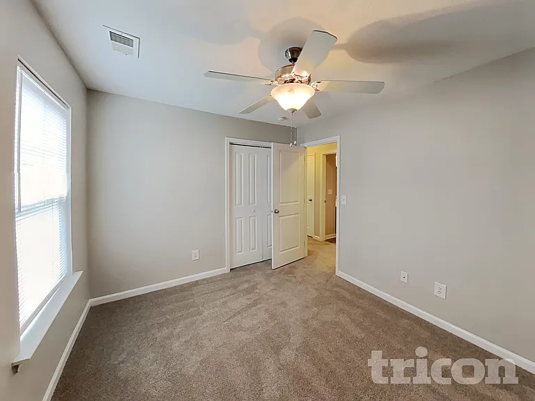 441 Laurel Leaf Dr — Photo 12