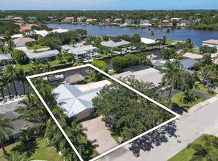 15 Tradewinds Cir, Tequesta, FL 33469