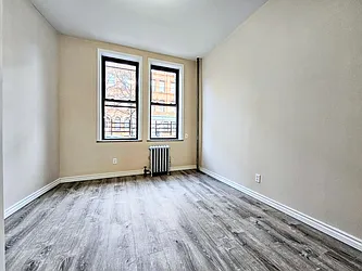 752 Franklin Avenue, #1B