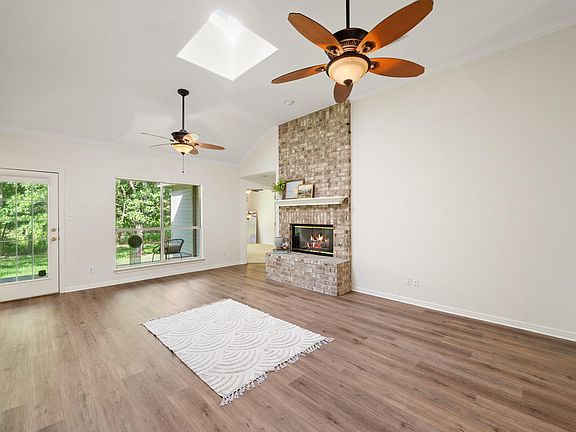 5th image of 1005 Briargate Dr