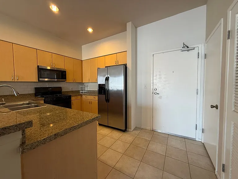 445 Island Ave #613 — Photo 2