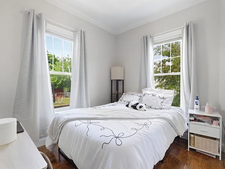 45 Derby St #1 — Photo 9