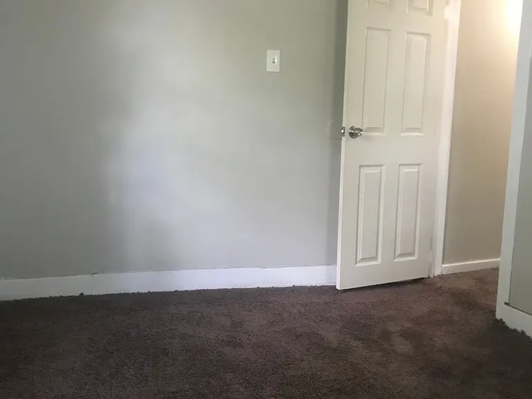 7312 Mansfield St — Photo 10