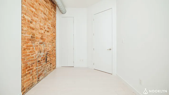 Rented by Nooklyn NYC LLC | media 4