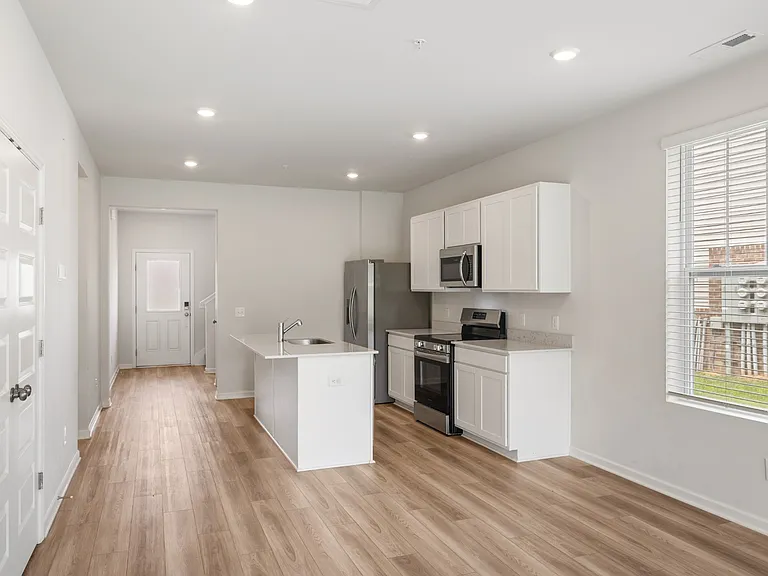 416 Alcott Way — Photo 11