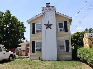 17 Mynderse St, Seneca Falls, NY 13148