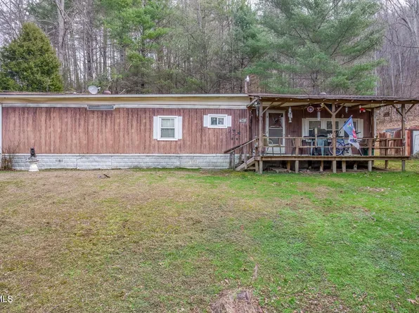 902 R D Campbell Rd, Butler, TN 37640
