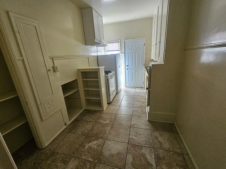 251 Cherry Ave #7 — Photo 6
